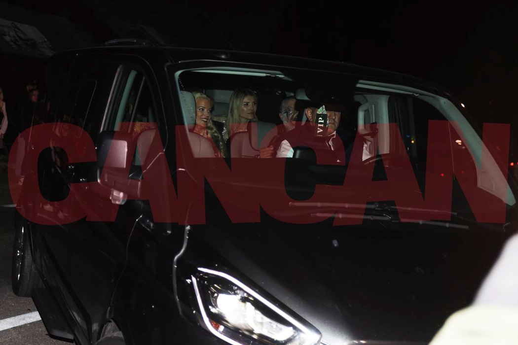 Parada ținutelor inedite! Invitații lui Musk ”fierb”! Începe mega-party-ul la Castelul Bran