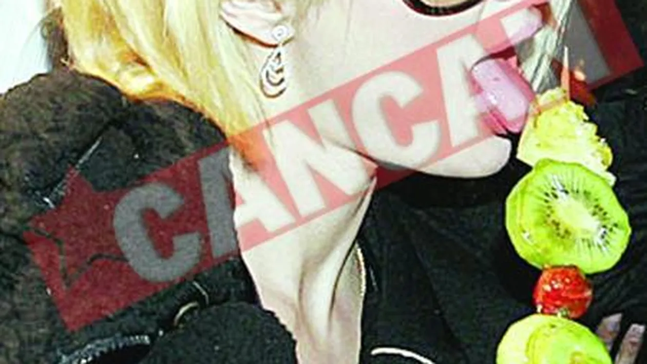 Paris, devoratoarea sexy de frigarui