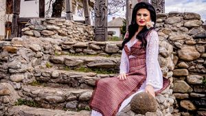 Doliu în lumea muzicii populare! Solista Alina Popa a pierdut lupta cu boala, la 23 de ani: „Anul meu a fost unul greu”