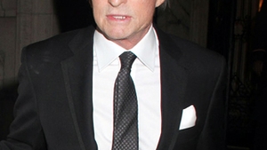 Banii lui Michael Douglas raman in siguranta! Actorul a castigat procesul cu fosta sotie