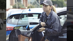Există viață și după divorț! Pe cine a vizitat Simona Halep? A coborât din super bolidul ei, cu nasul bandajat și...