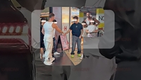 Dorian Popa nu a mai avut scăpare! Vloggerul a fost luat cu asalt în parcarea subterană