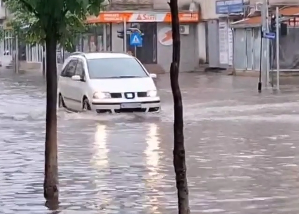 Inundații în mai multe zone din România/ Sursa foto: Facebook