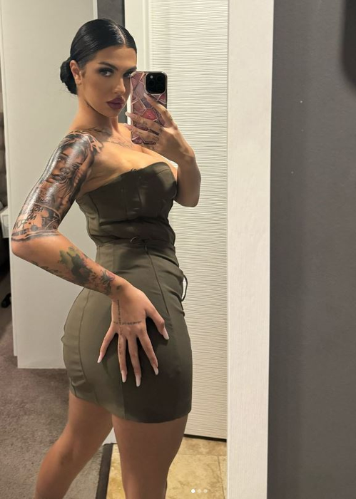Larisa Mârtan îndeplinește rolul de ispită feminină la Insula Iubirii / sursă foto: Instagram