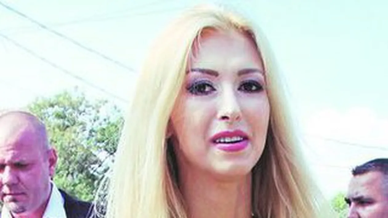 Detectivul cu care a avut o aventura s-a intors in viata ei! Andreea Balan, urmarita de trecut!