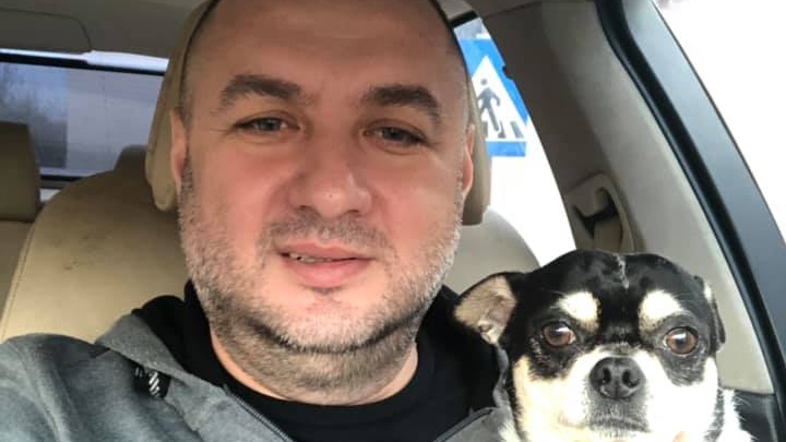 Leo de la Strehaia, cea mai influentă vedetă din România. ”Prințul țiganilor” are mai mulți urmăritori decât Antonia, Smiley sau Andra