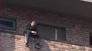 VIDEO Aceasta este piesa care ii face pe adolescentii rusi sa se sinucida - Atentie, imagini socante!