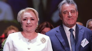 Viorica Dăncilă și soțul, dați în judecată de asociația de proprietari