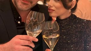 Și-a cerut iubita de soție! Artistul român a făcut marele anunț: „Pentru totdeauna incepe acum... DA!!!”