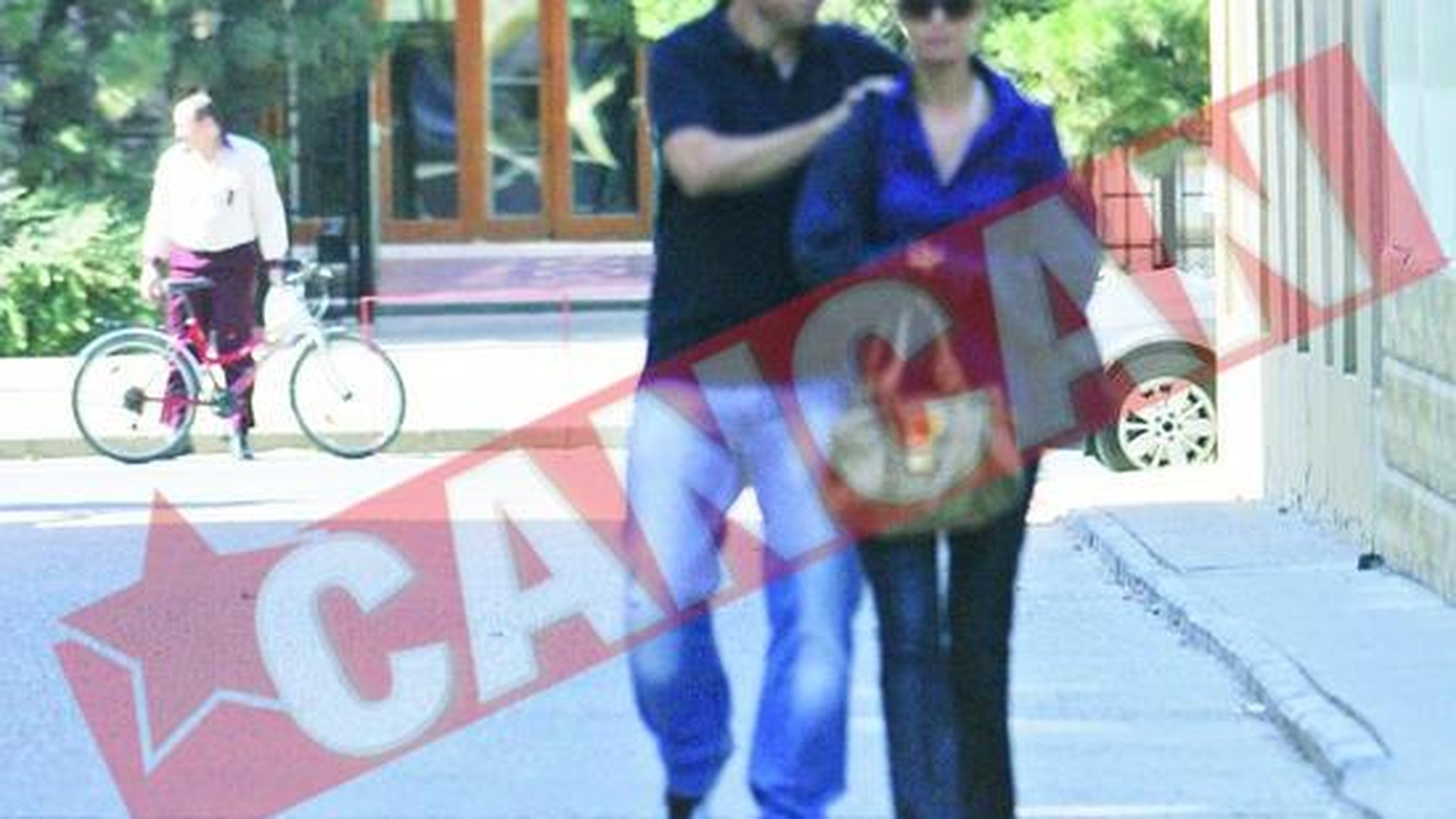 Adriana si Dan Petrescu se muta in casa noua