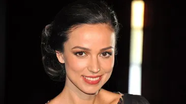 Olivia Steer te învaţă cum să mănânci corect în post: Dacă mi-e foame, mănânc un măr, poate cu urme de viermi, dar zemos