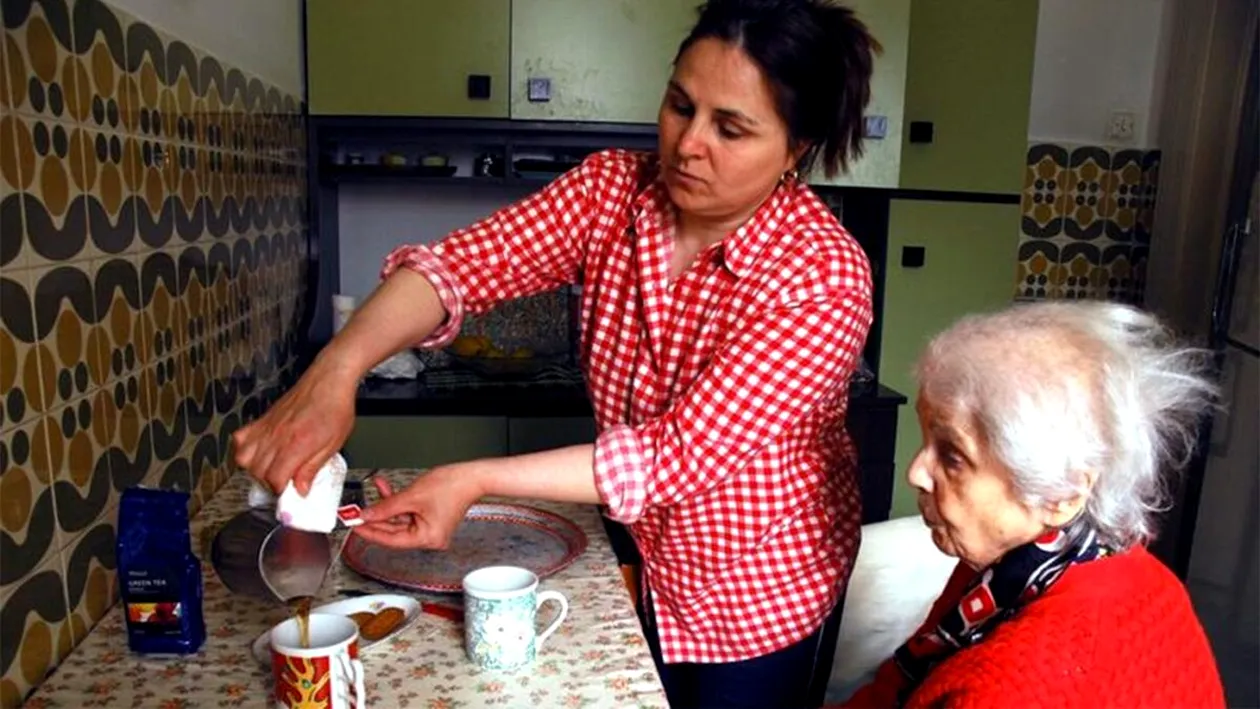 De necrezut! Ce pensie primește o badantă româncă, după doar 10 ani de muncă în Italia