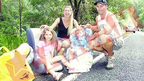 S-au trezit cu bolovanii peste ei