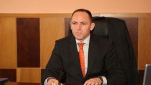 Un condamnat celebru, închis pentru corupție, s-a asociat cu Poliția Română în campanii pentru prevenirea criminalității