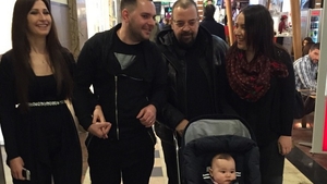 Bunicul Piedone si-a scos nepotul la plimbare! VEZI unde au mers cei doi si de la ce s-a abtinut primarul!