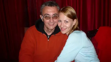 Dan Teodorescu si sotia, indragostiti ca in prima zi! Nu se despart nici macar atunci cand merg la toaleta! VIDEO