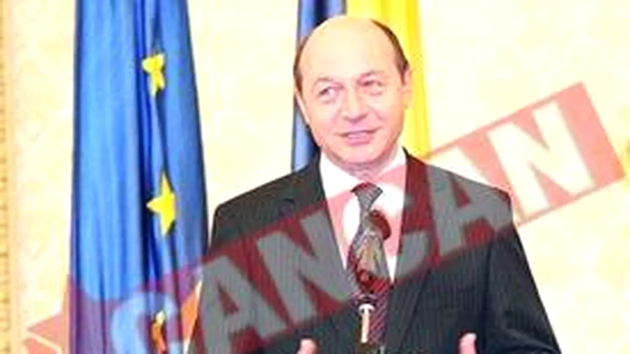 Elena Udrea si Basescu isi fac prieteni pe net