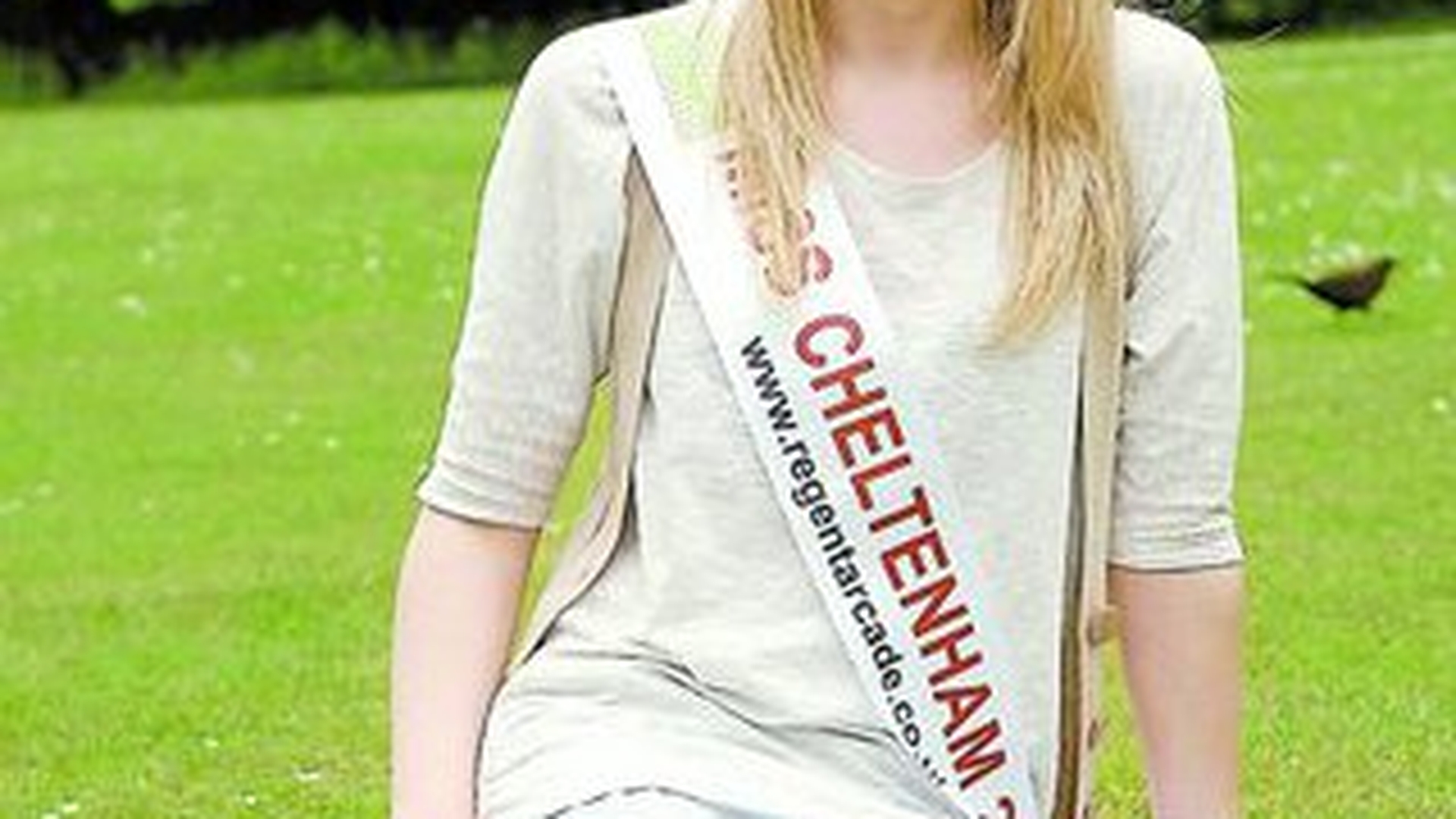 "Ratusca cea urata" merge la "Miss Anglia"