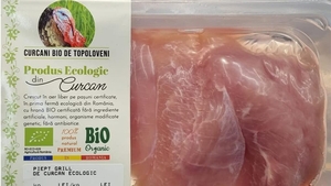 Nu e o eroare! Câți lei a dat un român pe o caserolă cu piept de curcan ecologic