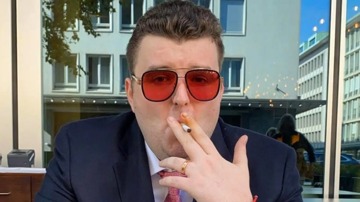 Victoraș Micula, pus sub urmărire penală pentru că căutat-o ilegal pe Vlăduța Lupău în baza de date MAI și s-a dat drept polițist