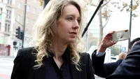 Elizabeth Holmes s-a predat poliției. Fondatoarea companiei Theranos a fost condamnată la 11 ani de închisoare