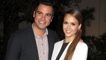 Jessica Alba va fi mamă pentru a treia oară! Vedeta a făcut anunţul