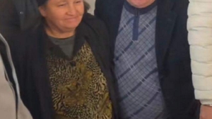 Incredibil în ce stare au fost surprinși părinții lui Ion Șmecherul! Imagini rare cu cei doi  bătrâni răpuși de durere