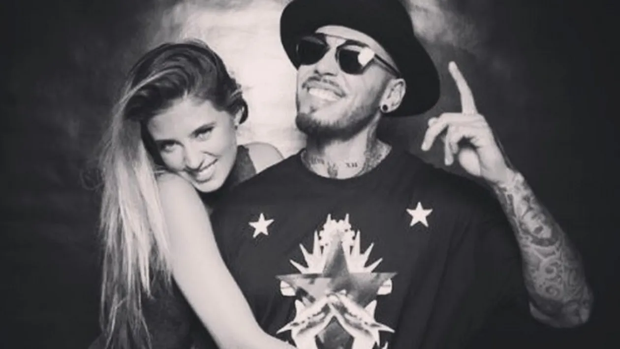 Antonia şi Alex Velea, împreună cu cei trei copii! E prima lor apariţie în formulă completă