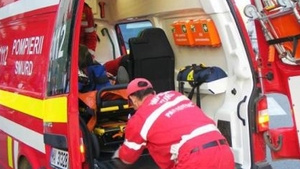 Acccident in Buzau! Un autocar cu 33 de persoane, care se indrepta spre Bucuresti, a derapat!