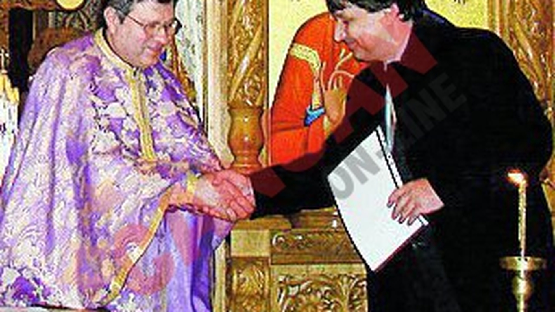Facut "sita" cu noua lovituri de cutit