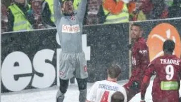 Dolha a ingropat-o pe Dinamo la Cluj