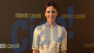Simona Patruleasa primeste laude de la stilisti! A renuntat in sfarsit la look-ul batranicios si la hainele banale!