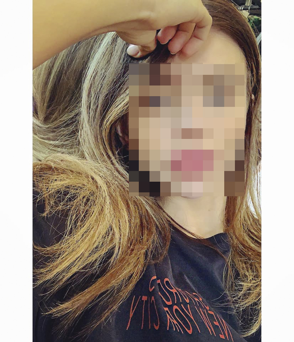 Tânăra bătută în club de iubita fostului partener