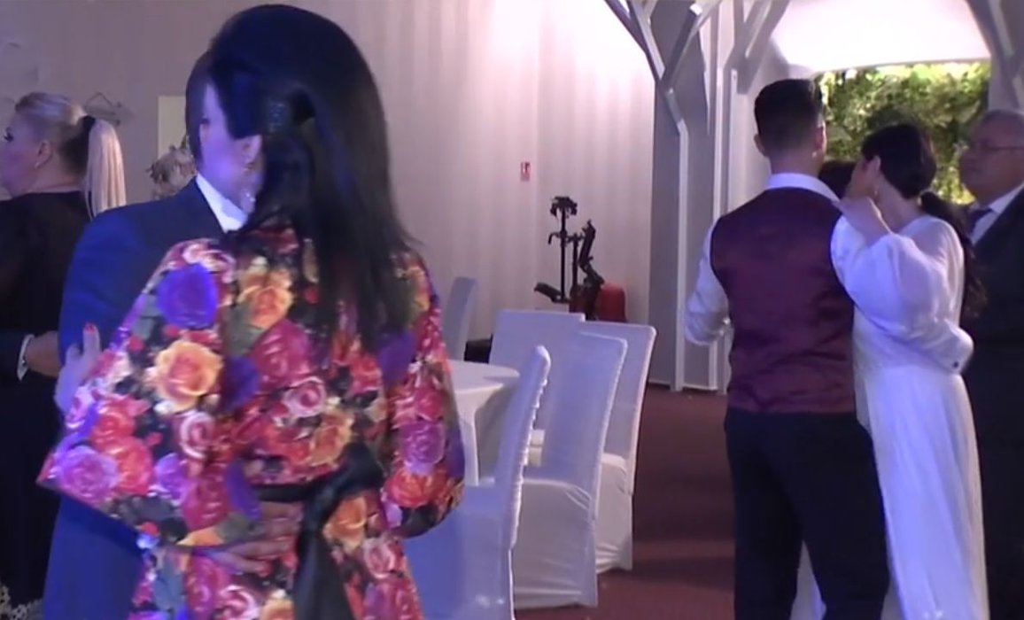 Adriana Bahmuțeanu a dansat toată noaptea cu un bărbat misterios