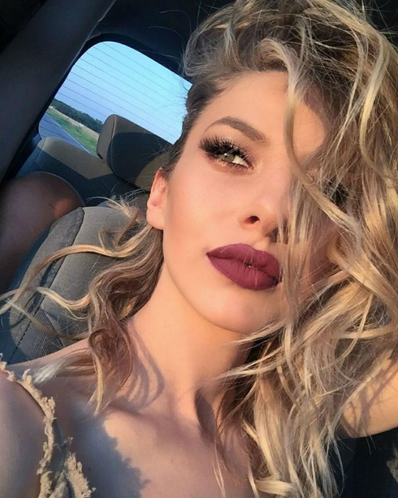 Lidia Buble s-a pozat goală în duș! Imagini de infarct cu iubita lui Răzvan Simion!
