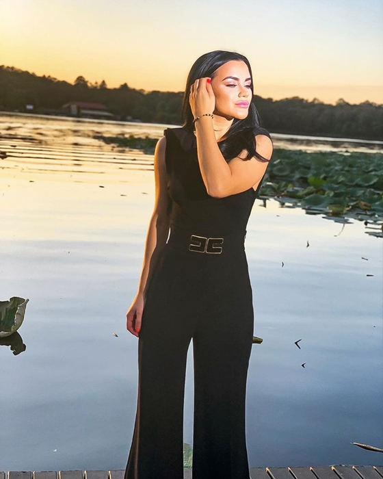 Carmen de la Sălciua, PIESA MOMENTULUI! „Noapte bună, iubi”, videoclip de 1 MILION de vizualizări în 24 de ore de la lansare