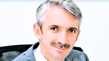 Afaceristul Adrian Prodanel a facut avere din imobiliare, mase plastice si vanzari de masini de lux, dar teatrul este pasiunea vietii lui