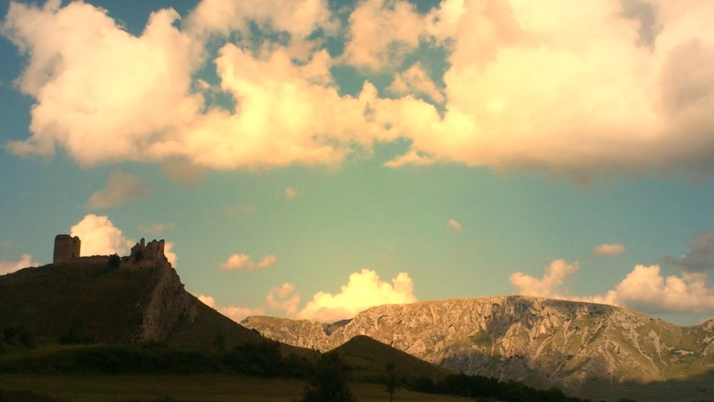 Locul din Romania unde soarele rasare de 2 ori. Cum este posibil