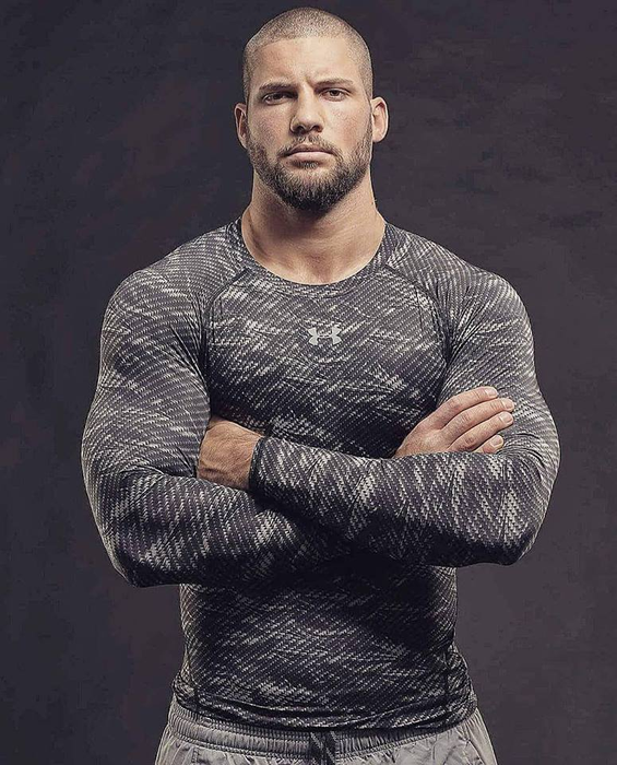 Florian Munteanu se antrenează la sala fitness ”The Movement!