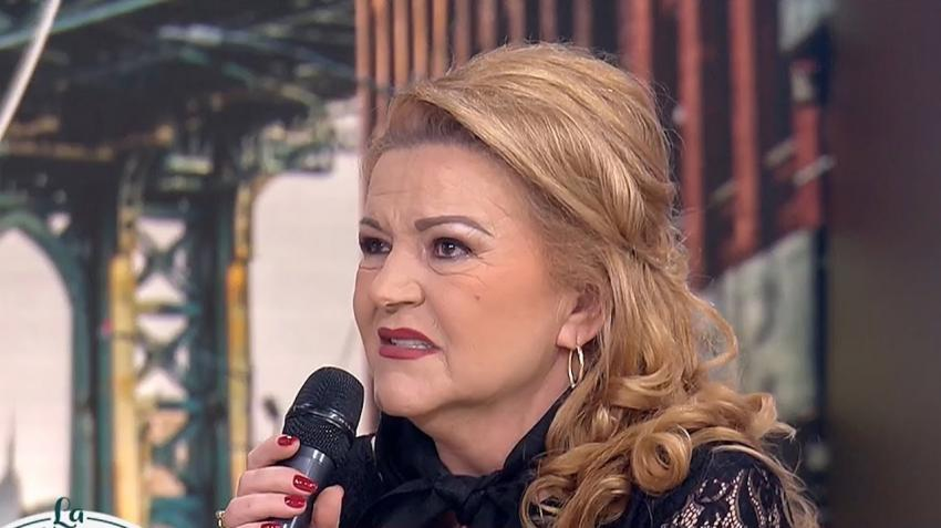 Maria Cârneci, una dintre cele mai cunoscute artiste de muzică populară