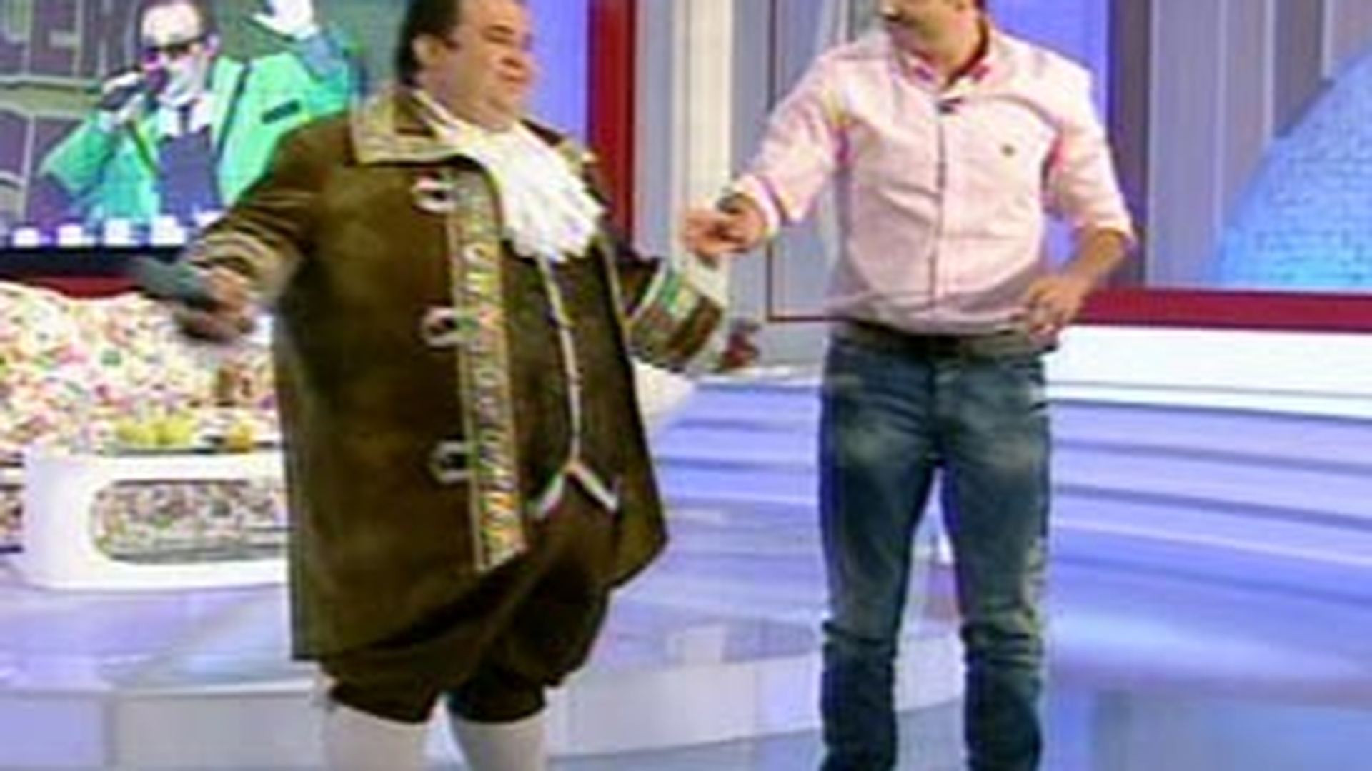Daca slabeste 50 de kilograme, primeste 10.000 de euro, daca nu, plateste 15.000 de euro! Marius Gavrila a batut palma cu Maruta: "O sa beau numai apa ca am mancat toata viata"