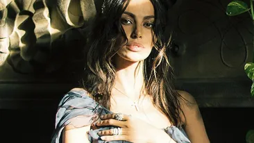 MĂDĂLINA GHENEA mai are puţin şi devine mămică, dar nu poate dormi noaptea! Vedeta s-a trezit că e prinsă într-un scandal