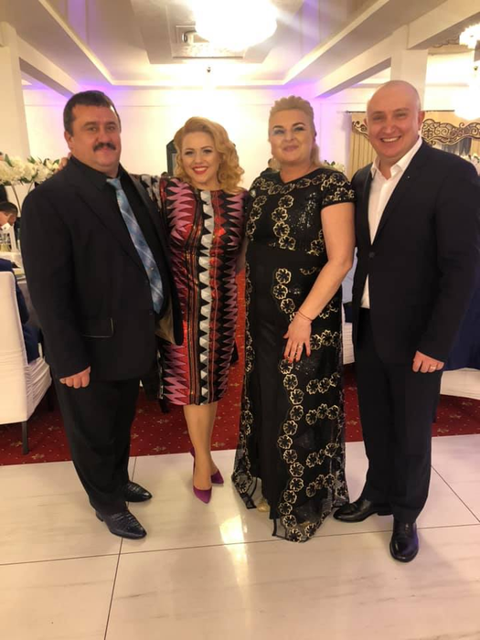 Cornelia și Lupu Rednic, despre viața în sărăcie la mașină de 80.000 €! NU îi recunoști la propria lor nuntă de acum 27 de ani