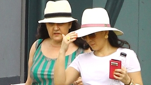Trai, nenica, pentru fetele Niculescu-Mizil! Ce bine o duce doamna Lidia dupa ce Marian Vanghelie s-a indragostit de fiica ei!