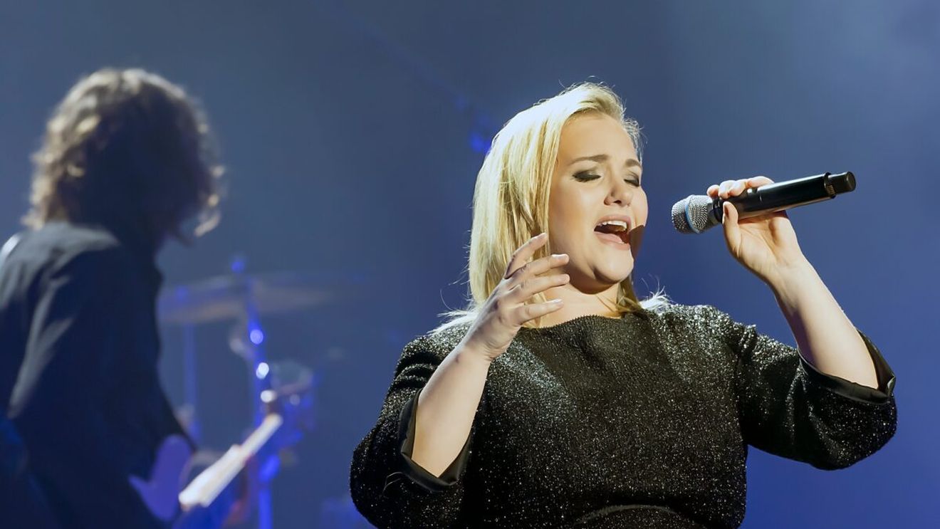 Adele, de nerecunoscut la Marele Premiu al Marii Britanii de Formula 1. Fanii au remarcat imediat schimbarea