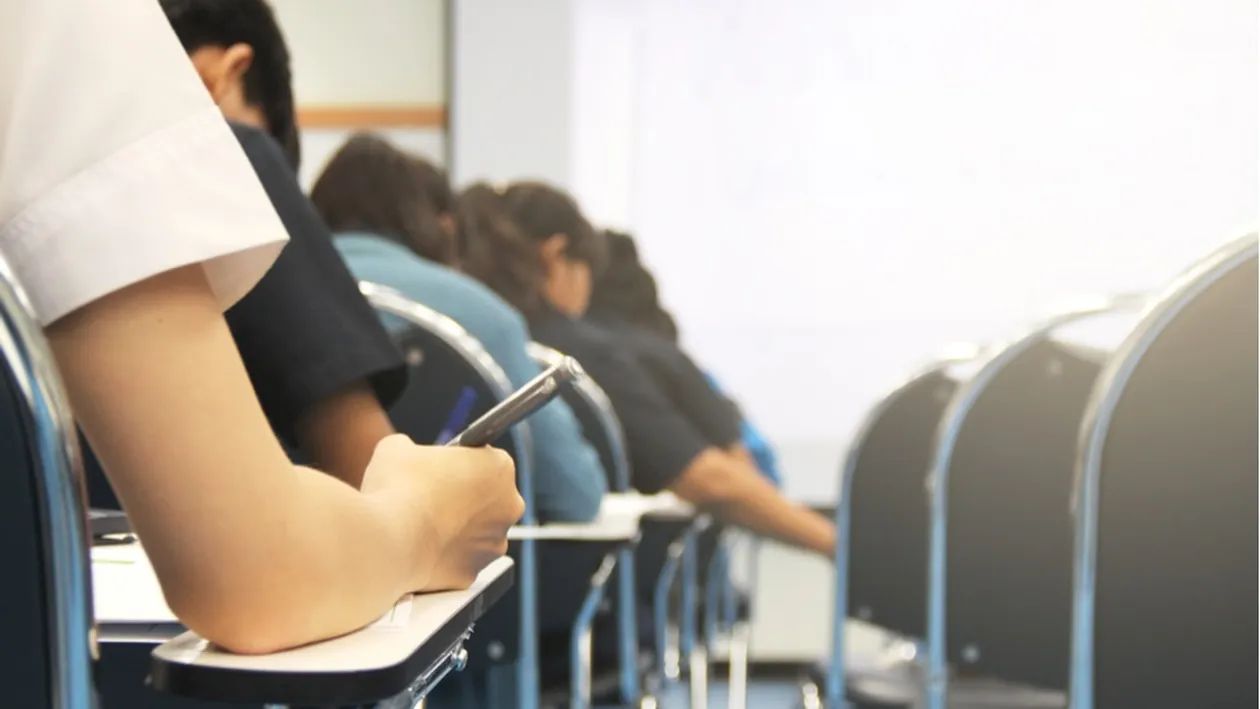 REZULTATE SIMULARE BAC 2018. Singura modalitate prin care poți afla ce notă ai obținut la  simularea examenului de Bacalaureat