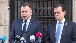 Incredibil! Cum se salută Ludovic Orban cu noul ministru al Sănătăţii, Nelu Tătaru. Credeau că nu îi vede nimeni, dar camerele au surprins tot