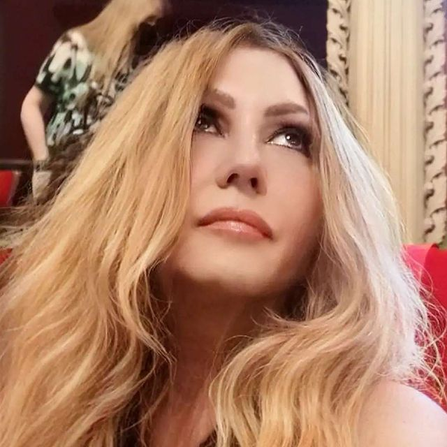 Flora Năstase își drămuiește banii