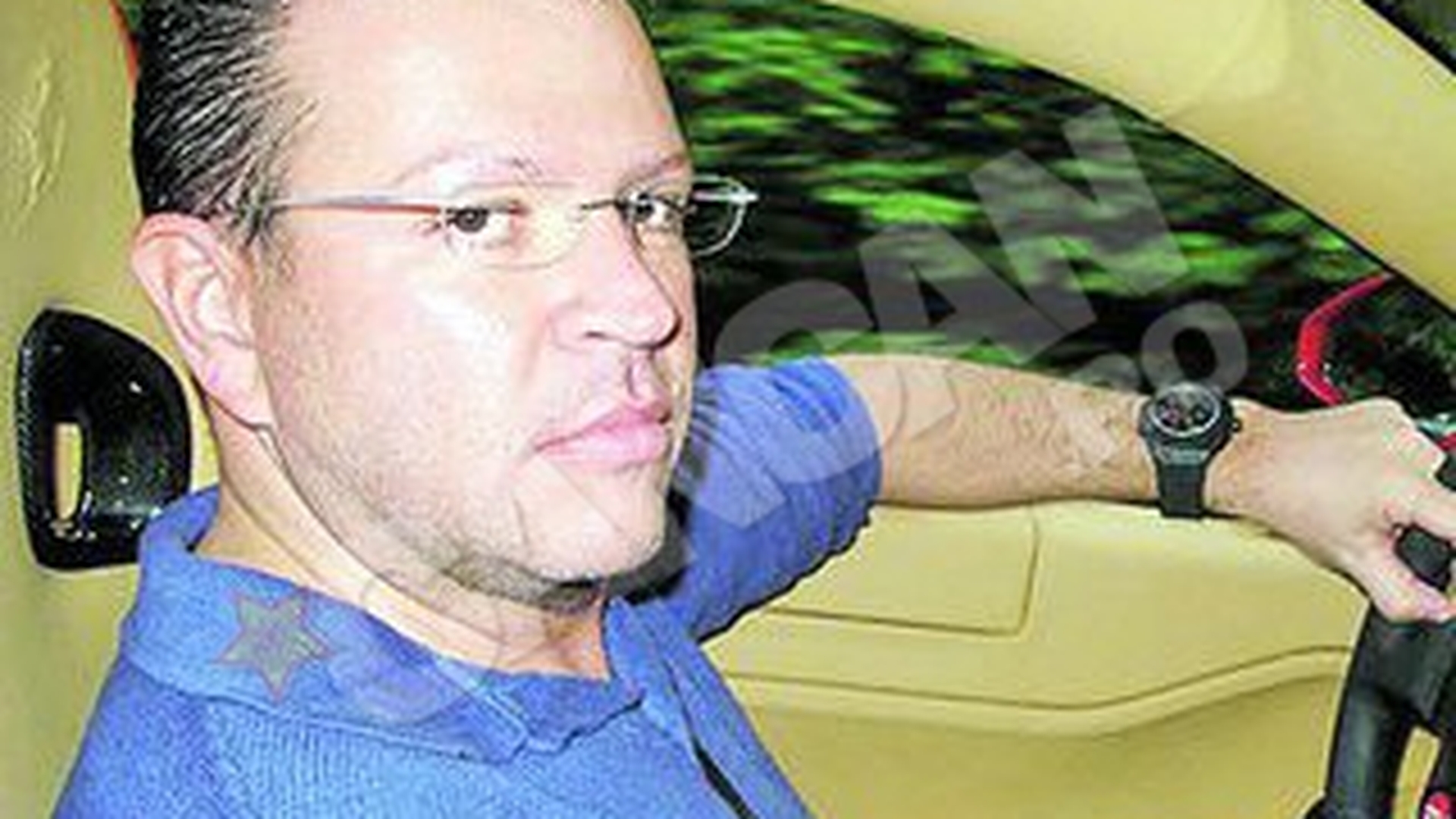 Cristina Zegheru nu lasa nimic din ce a agonisit impreuna cu milionarul Michael Richard! Partaj pentru noptiere, plasma si canapele