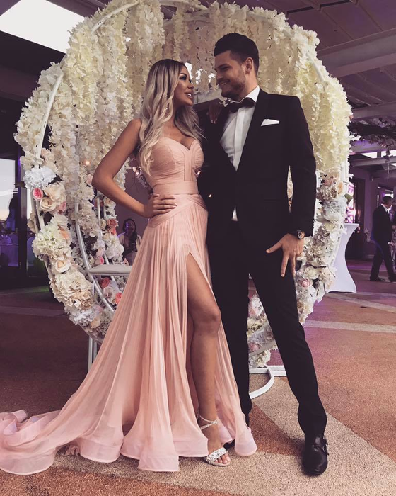 Bianca Drăgușanu și Tristan Tate s-au despărțit! Anunțul-bombă a fost făcut de Răzvan Botezatu, cel mai bun prieten al prezentatoarei